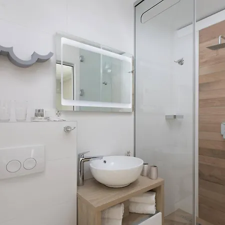 Βίλα Stunning Scorpaena With Swimming Pool *