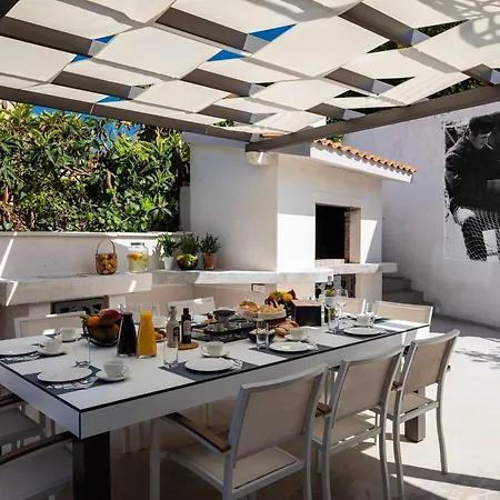 Βίλα Stunning Scorpaena With Swimming Pool