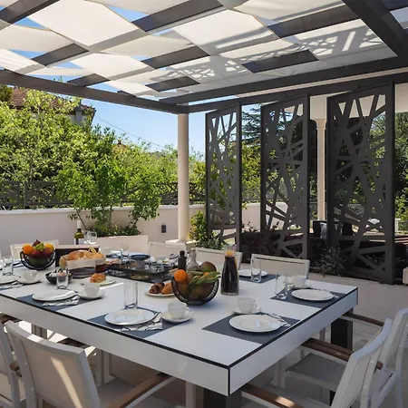 Stunning Scorpaena With Swimming Pool Villa
